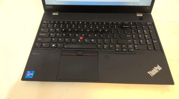 Lenovo ThinkPad P15s Gen 2 (Usado) - Image 3